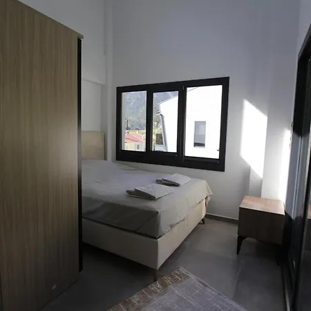 فيلة Marin Villalari Villa-1 *
